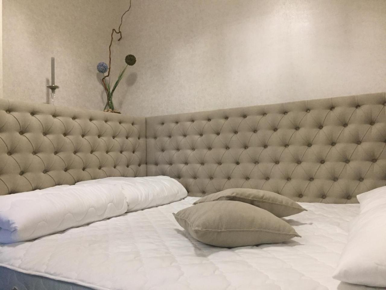 Apart Hotel Lake Apartments Kiev Bagian luar foto