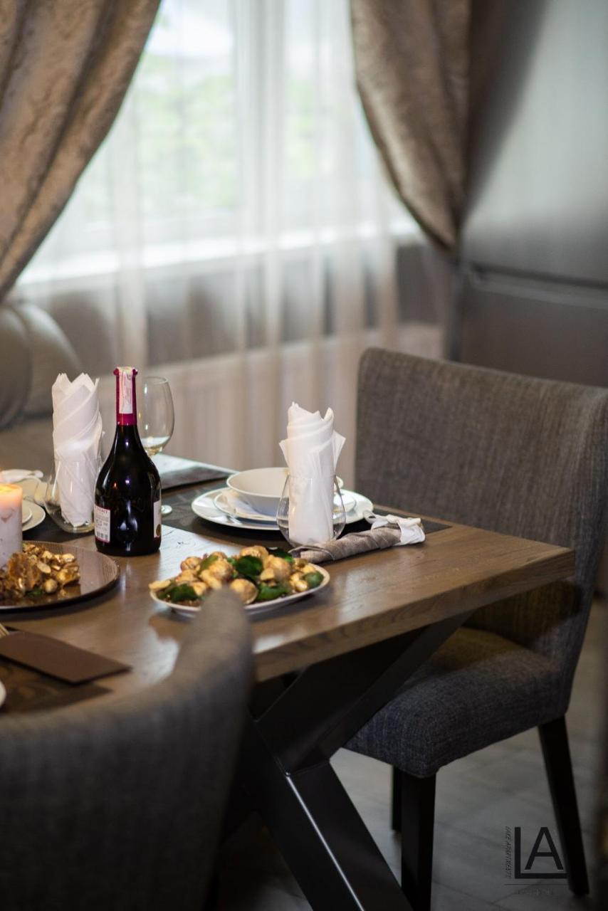Apart Hotel Lake Apartments Kiev Bagian luar foto